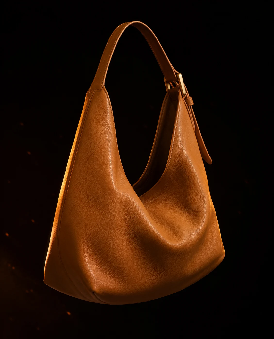 The Bonolo seen from the front, its slouched body hanging from the buckled shoulder strap
